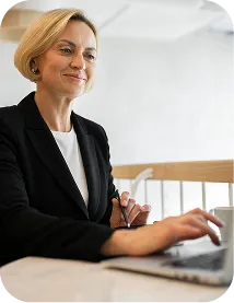 Directiva de empresa que busca incorporar talento tecnológico